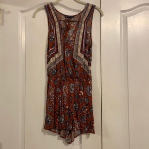 Size xs American eagle printed romper